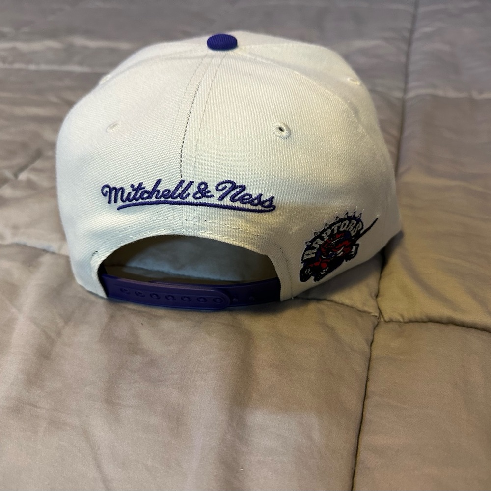 OvO X Raptors “SharkTooth SnapBack” - Picture 4 of 6